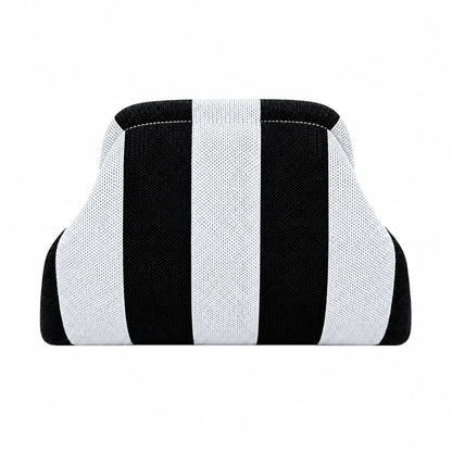 Knitty – The Snap-Shut Makeup Bag