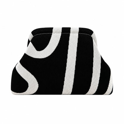 Knitty – The Snap-Shut Makeup Bag